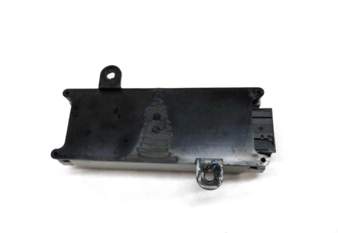 Thumbnail 3: 08-09 MERCEDES GL320 GL450 GL550 ML320 ML350 (X164 W164) RADIO ANTENNA AMPLIFIER