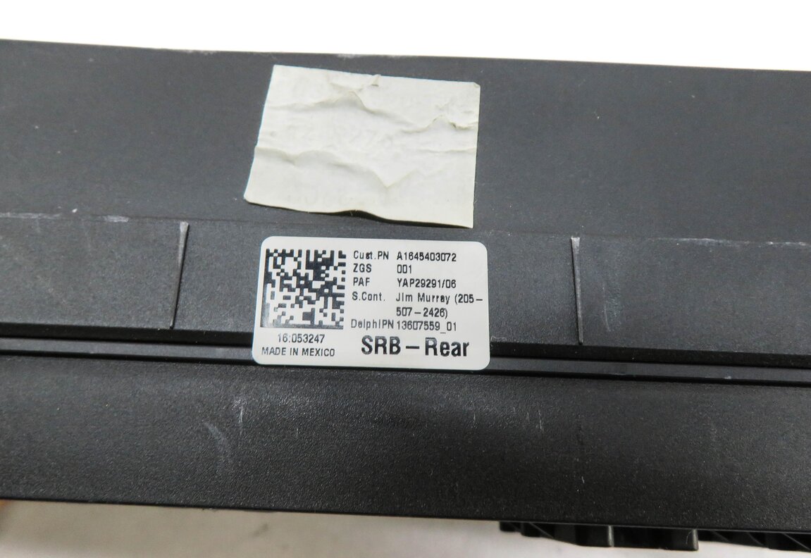 Thumbnail 4: 2008 MERCEDES GL450 (X164) REAR POWER DISTRIBUTION FUSE BOX