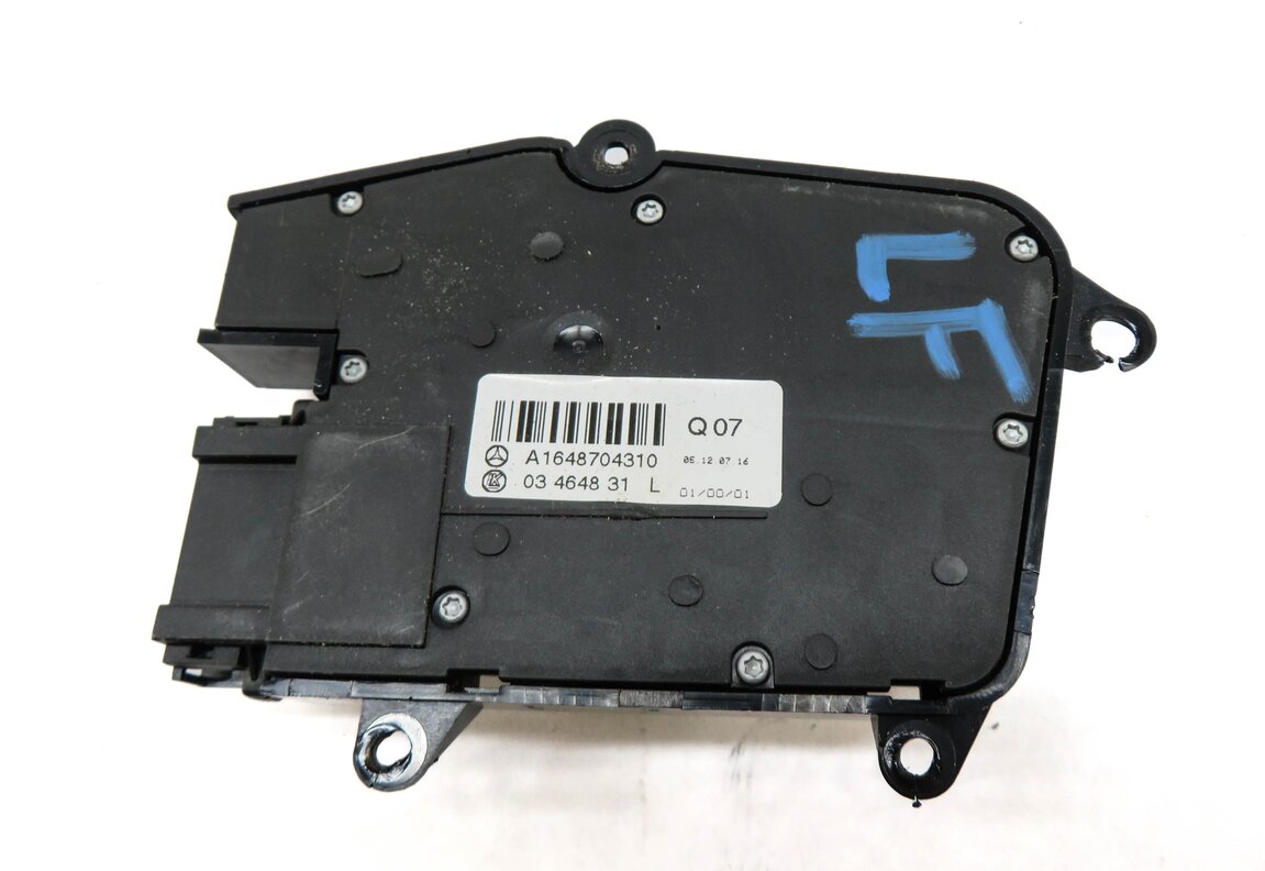 Thumbnail 4: 2008 MERCEDES GL450 (X164) LEFT FRONT DRIVER MEMORY SEAT ADJUST SWITCH