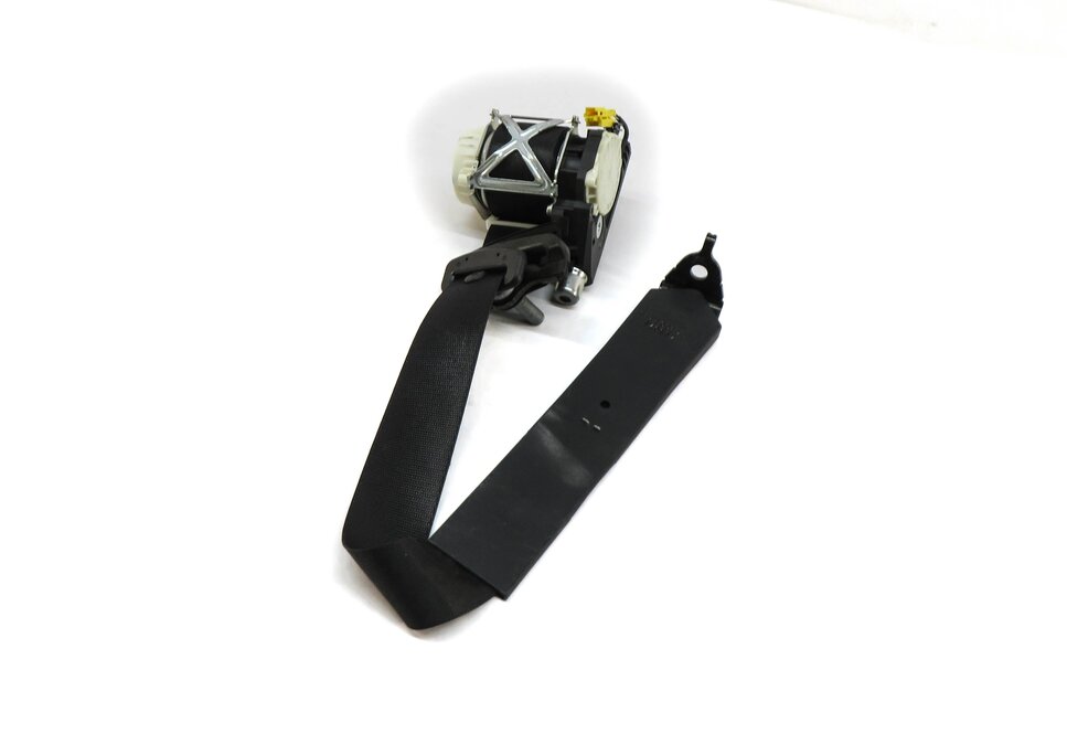 Thumbnail 1: 2008 MERCEDES GL450 (X164) REAR 3rd ROW SEAT RIGHT SEATBELT RETRACTOR (BLACK)