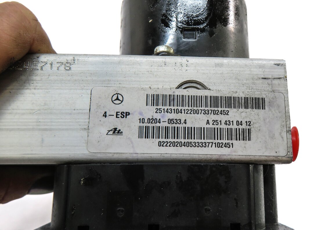 Thumbnail 5: 2008 MERCEDES GL450 (X164) ABS ANTI LOCK BRAKE PUMP w/ MODULE