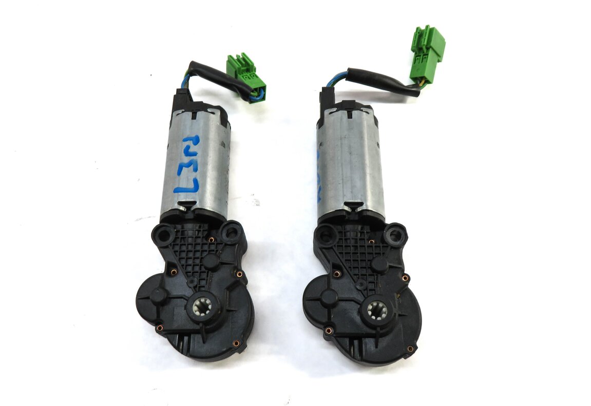 Thumbnail 3: 2008 MERCEDES GL450 (X164) REAR 3rd THIRD ROW SEAT ADJUSTMENT MOTOR SET