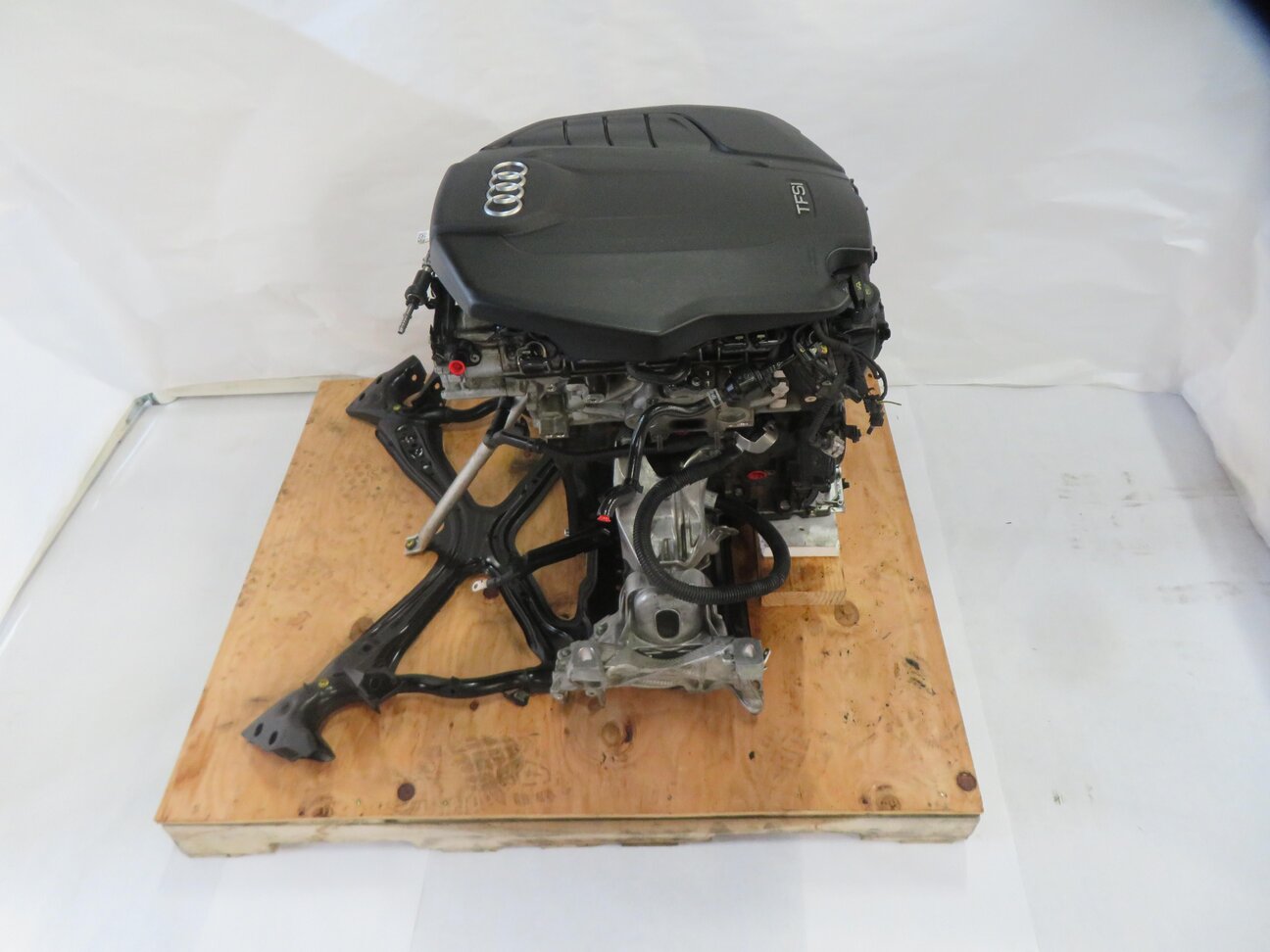 Thumbnail 5: 17-19 AUDI A4 ALLROAD (B8 8W) 2.0L CYMC ENGINE ASSEMBLY (91k ASE TESTED VIDEO)