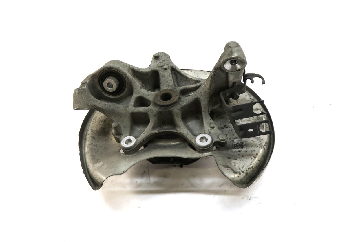 Thumbnail 2: 2017-2020 AUDI A4 (B9 8W) FWD - LEFT DRIVER REAR SPINDLE KNUCKLE WHEEL HUB