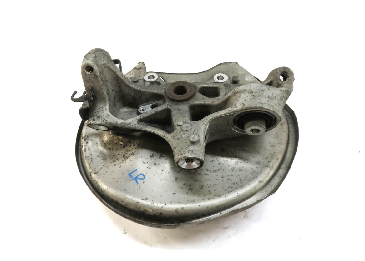 Thumbnail 3: 2017-2020 AUDI A4 (B9 8W) FWD - LEFT DRIVER REAR SPINDLE KNUCKLE WHEEL HUB