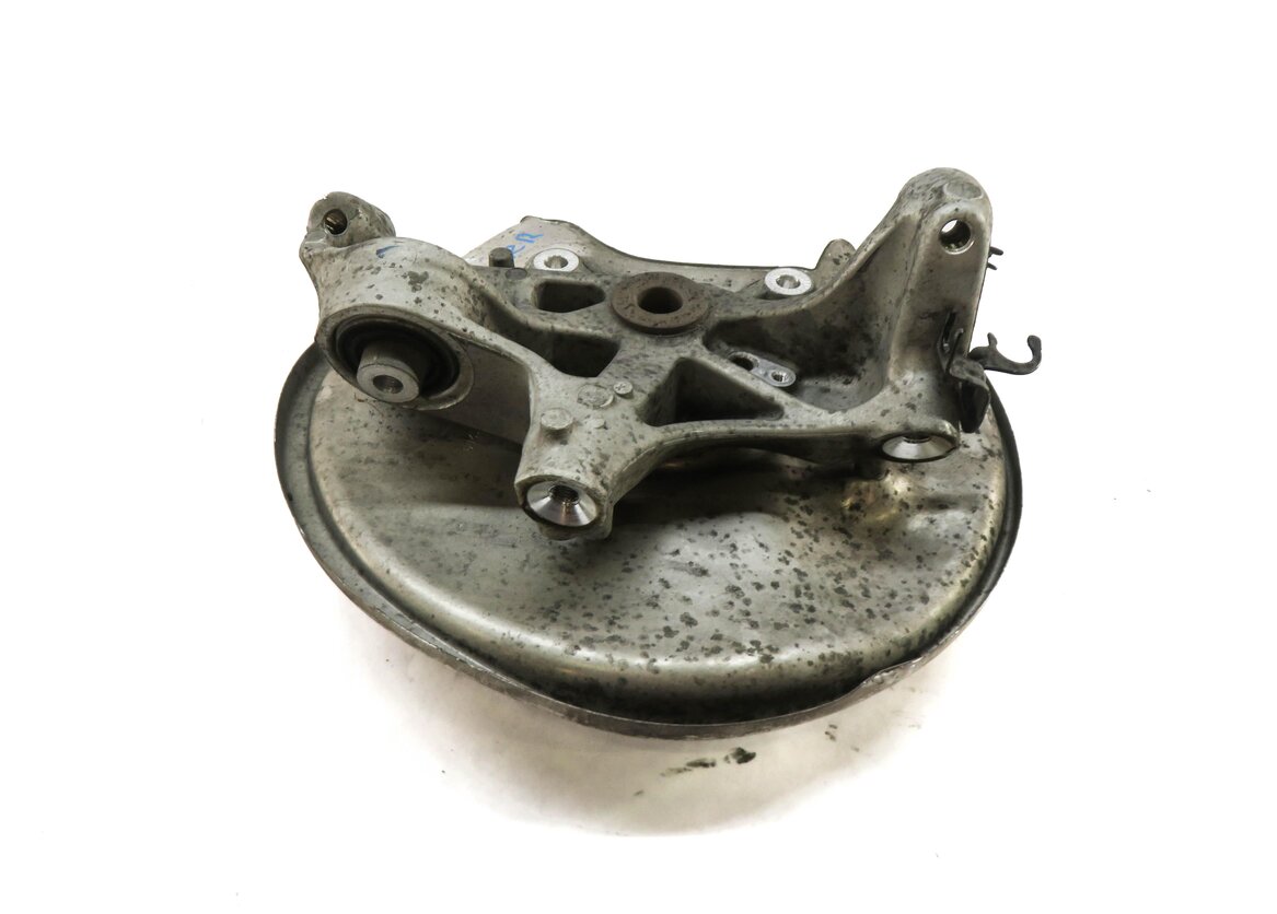 Thumbnail 3: 2017-2020 AUDI A4 (B9 8W) FWD - RIGHT PASSENGER REAR SPINDLE KNUCKLE WHEEL HUB