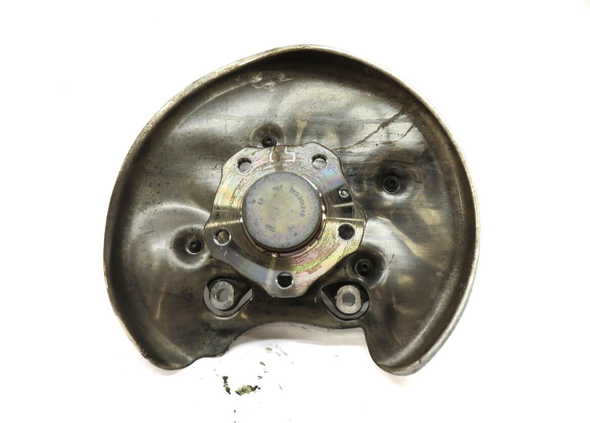 Thumbnail 4: 2017-2020 AUDI A4 (B9 8W) FWD - RIGHT PASSENGER REAR SPINDLE KNUCKLE WHEEL HUB