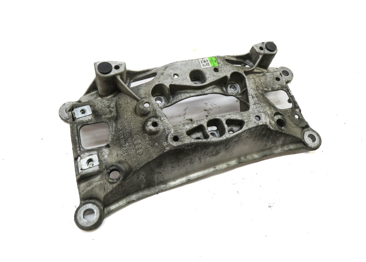 2017 AUDI A4 (B9 8W) 2.0L ENGINE AWD TRANSMISSION CROSSMEMBER SUPPORT BRACKET
