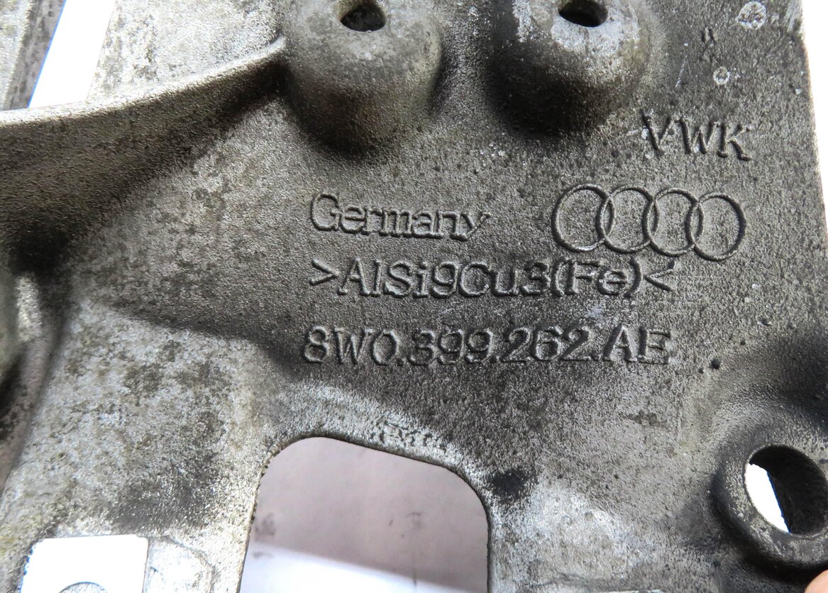 Thumbnail 5: 2017 AUDI A4 (B9 8W) 2.0L ENGINE AWD TRANSMISSION CROSSMEMBER SUPPORT BRACKET