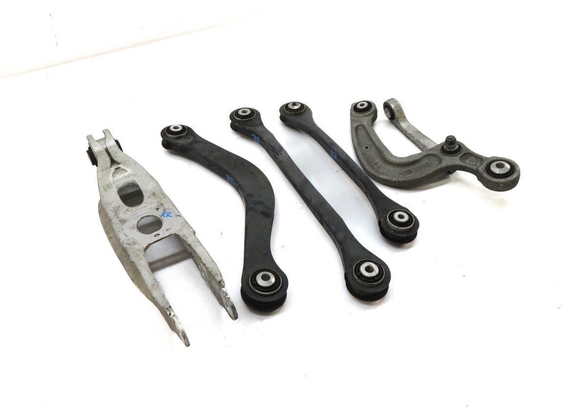 2017-2019 AUDI A4 ALLROAD (B9 8W) RIGHT PASSENGER REAR CONTROL ARM SET
