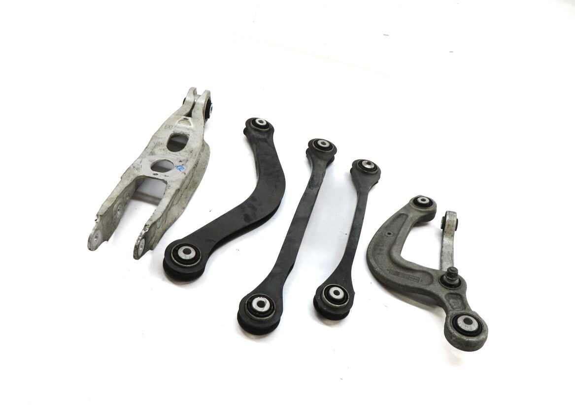 Thumbnail 3: 2017-2019 AUDI A4 ALLROAD (B9 8W) RIGHT PASSENGER REAR CONTROL ARM SET