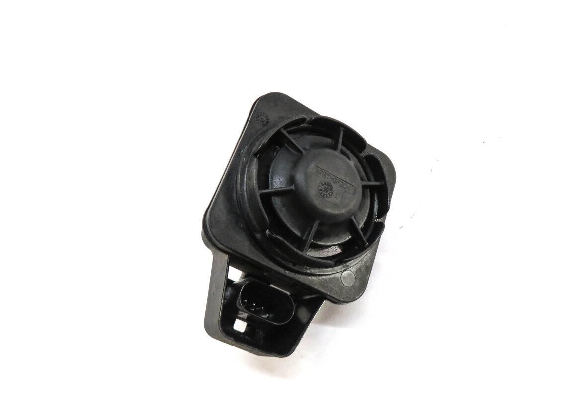 2017 AUDI A4 (B9 8W) EMERGENCY ANTI THEFT ALARM SIREN HORN LOUD SPEAKER