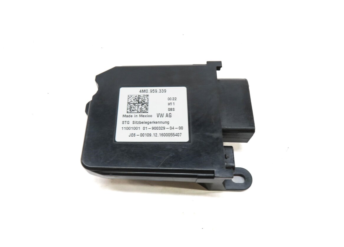 Thumbnail 2: 2017 AUDI A4 (B9 8W) RIGHT FRONT PASSENGER SEAT OCCUPANCY WEIGHT SENSOR MODULE