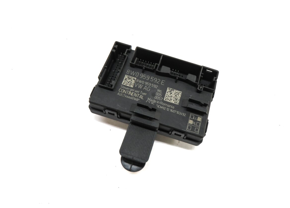 2017 AUDI A4 (B9 8W) RIGHT FRONT PASSENGER DOOR CONTROL MODULE