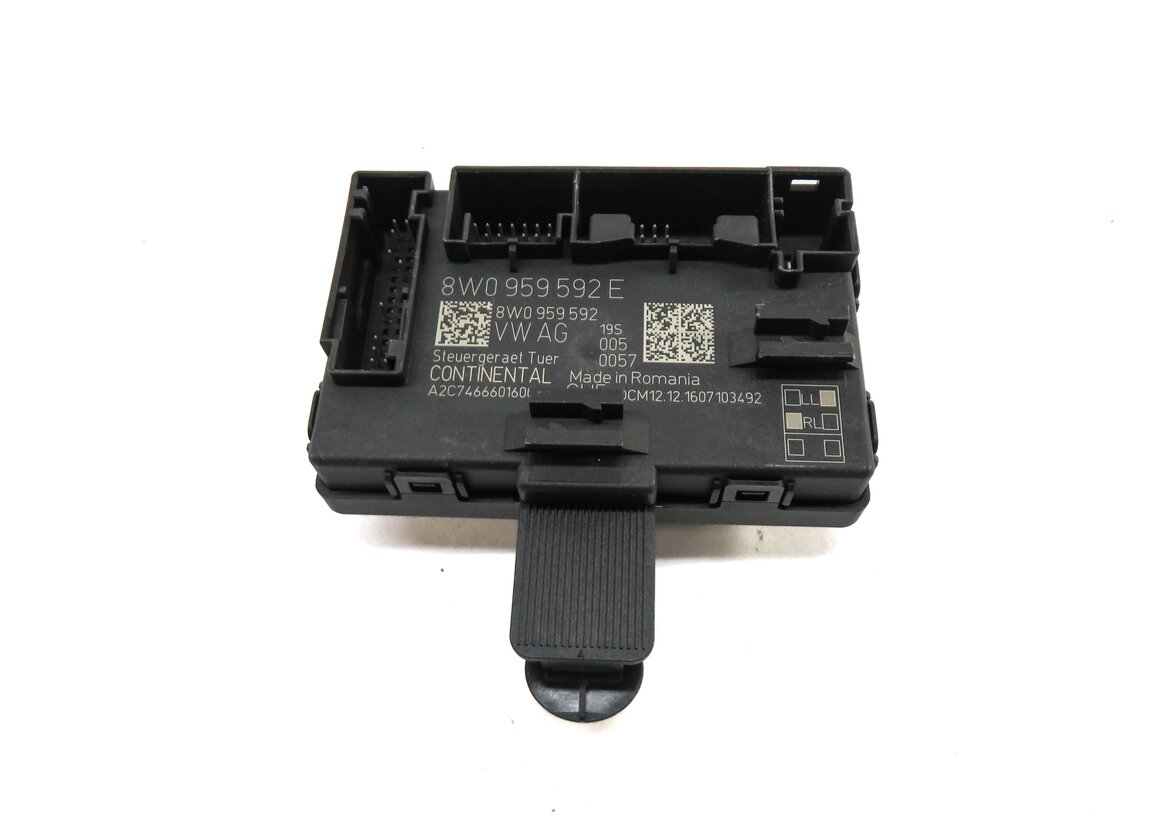 Thumbnail 2: 2017 AUDI A4 (B9 8W) RIGHT FRONT PASSENGER DOOR CONTROL MODULE