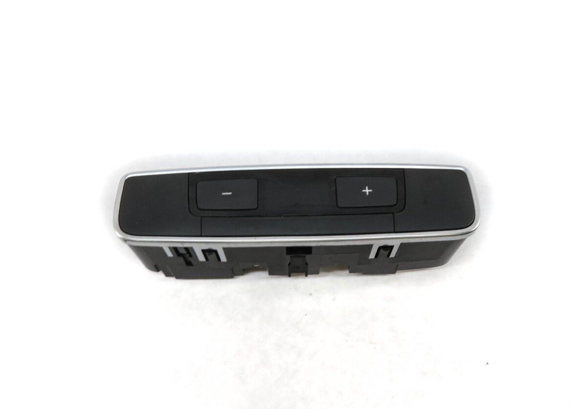 Thumbnail 3: 2017-2021 AUDI A4 A5 S5 (B9 8W F5) HEATER HEATER A/C TEMPERATURE CONTROL