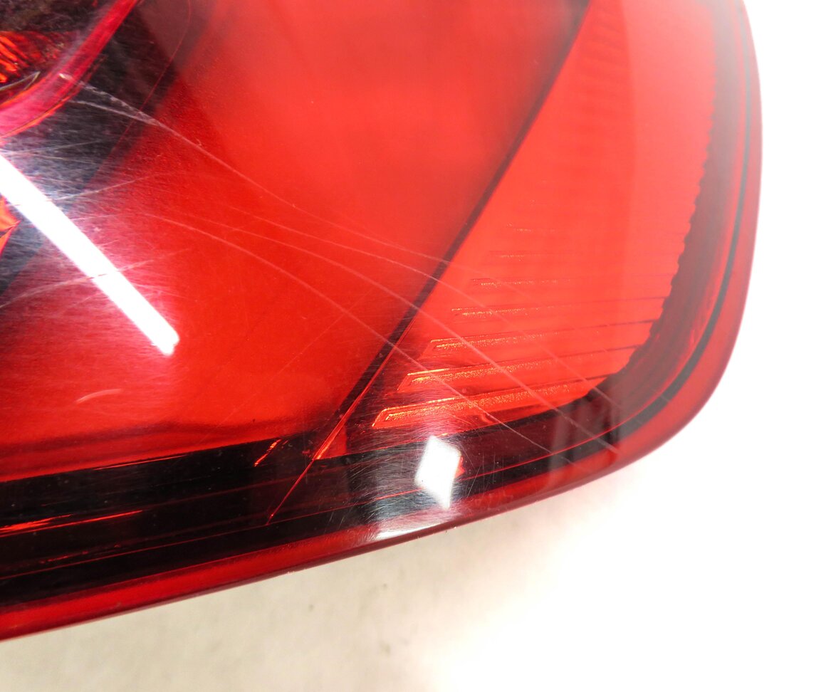 Thumbnail 7: 2017-2019 AUDI A4 (B9 8W) RIGHT PASSENGER OUTER LED TAILLIGHT BRAKE LIGHT LAMP
