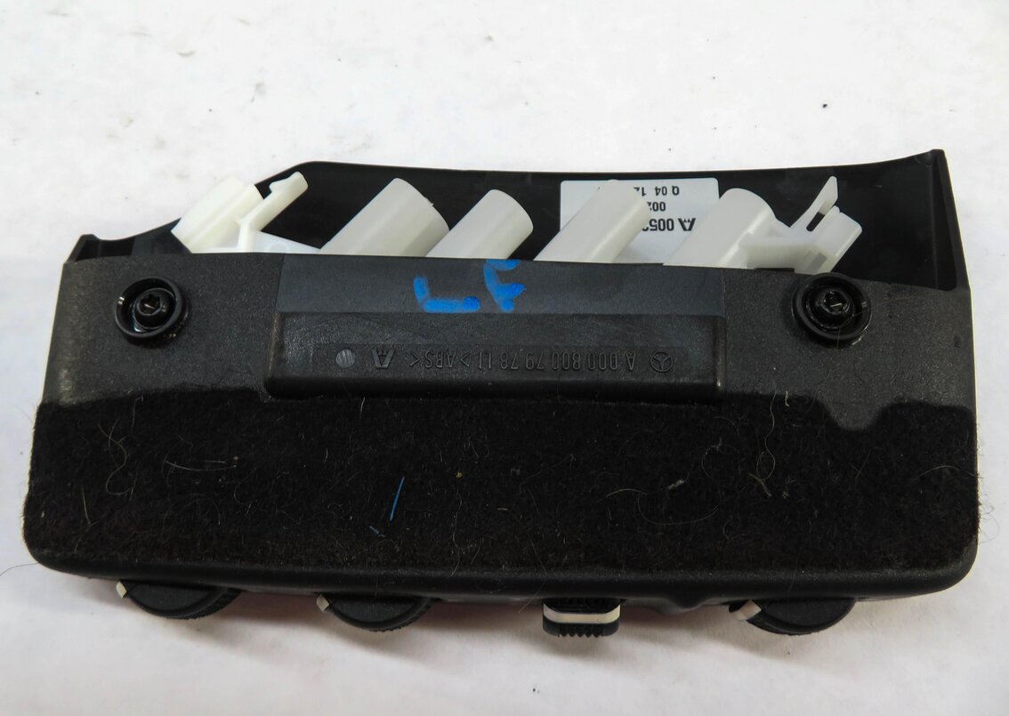 Thumbnail 5: 2014 MERCEDES E350 CONVERTIBLE A207 FRONT LEFT SEAT ADJUSTMENT AIR CONTROL VALVE