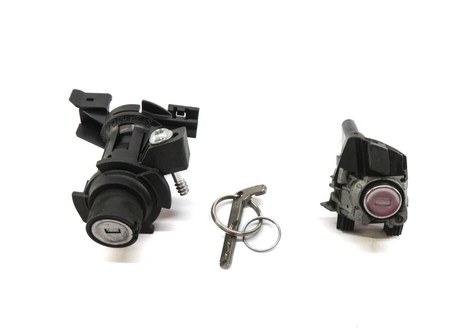 Thumbnail 2: 2014 MERCEDES E350 CONVERTIBLE (W207) LEFT DRIVER DOOR TRUCK LOCK CYLINDER & KEY