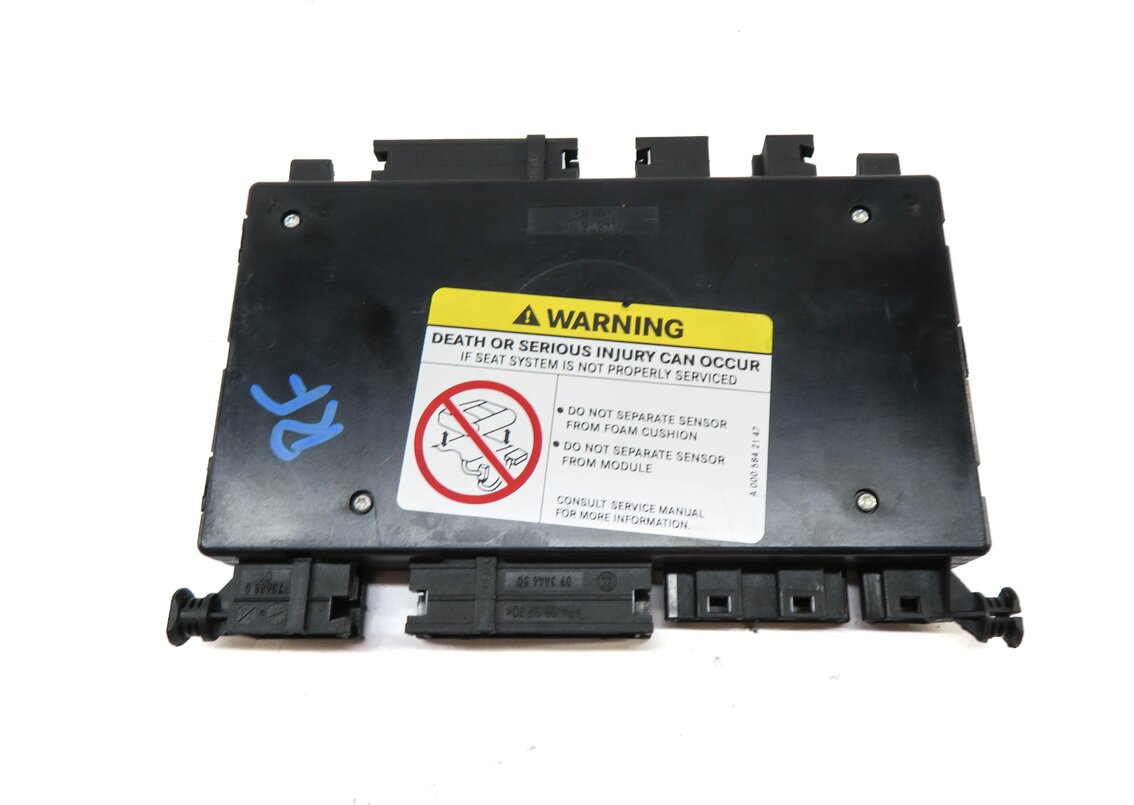 Thumbnail 3: 2014 MERCEDES E350 CONVERTIBLE (A207) RIGHT FRONT PASSENGER SEAT CONTROL MODULE