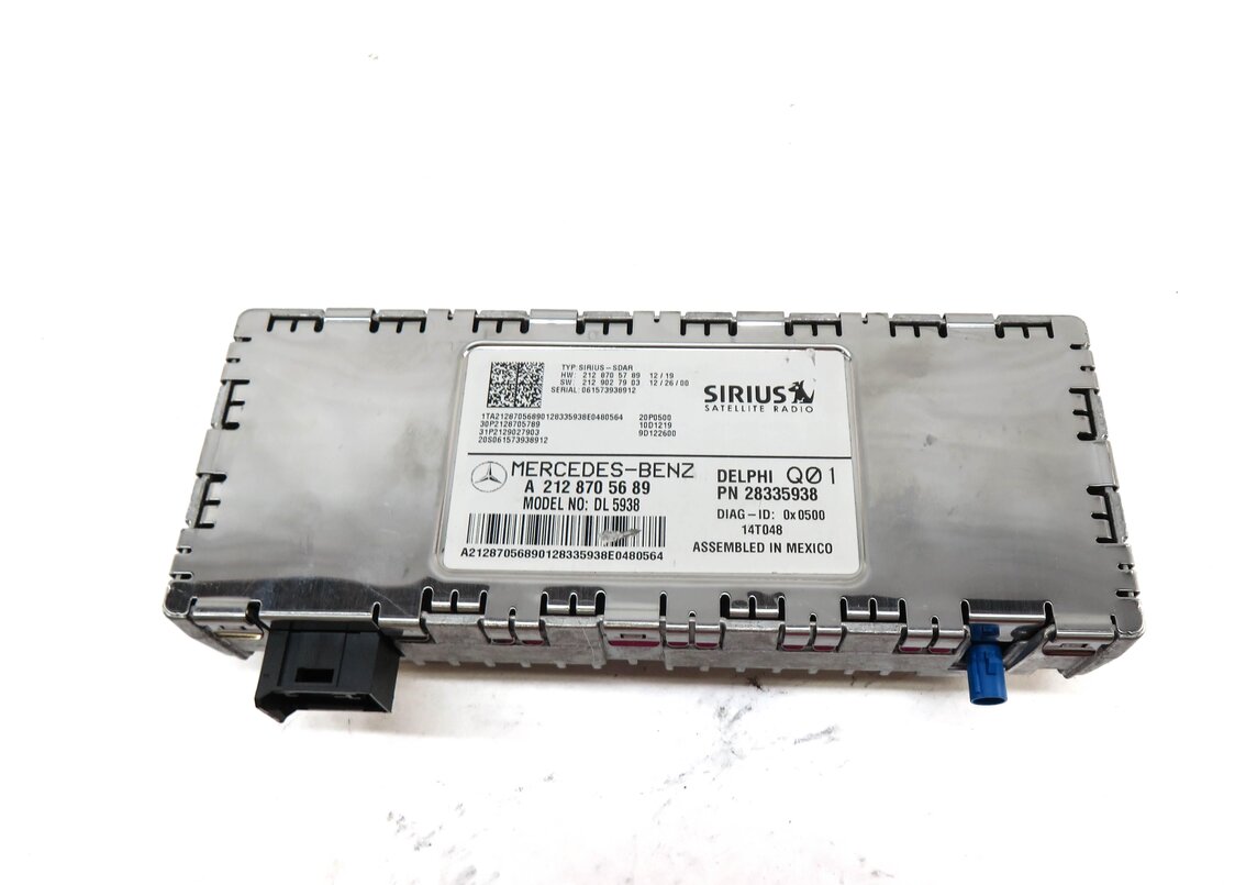 Thumbnail 2: 2014 MERCEDES E350 CONVERTIBLE (A207 W207) SIRIUS SATELLITE RADIO CONTROL MODULE