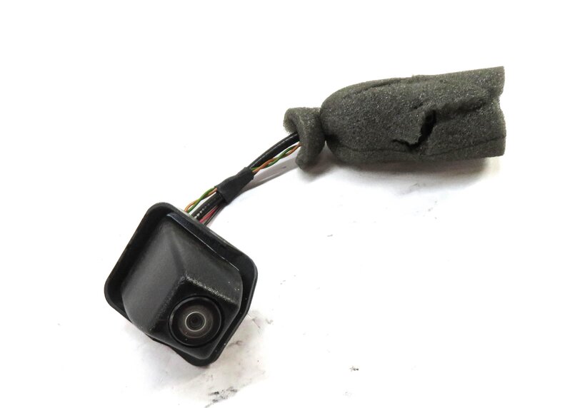 2014 MERCEDES CONVERTIBLE (W207 A207) REAR TRUNK MOUNTED CAMERA 0008201203