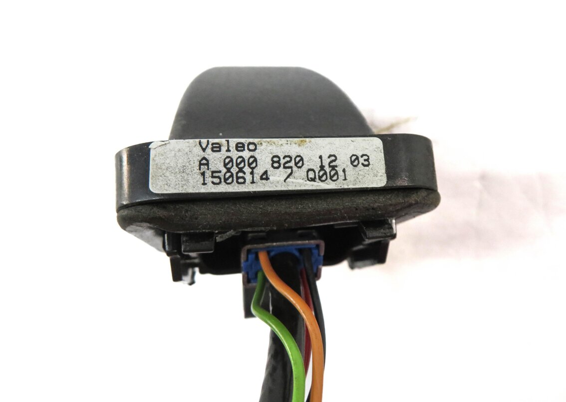 Thumbnail 5: 2014 MERCEDES CONVERTIBLE (W207 A207) REAR TRUNK MOUNTED CAMERA 0008201203