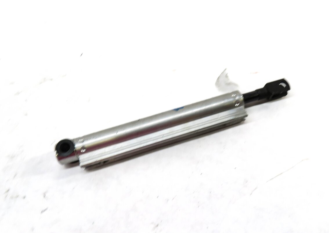 2014 MERCEDES E350 CONVERTIBLE (A207) RIGHT FRONT CONVERTIBLE TOP HYDRAULIC RAM