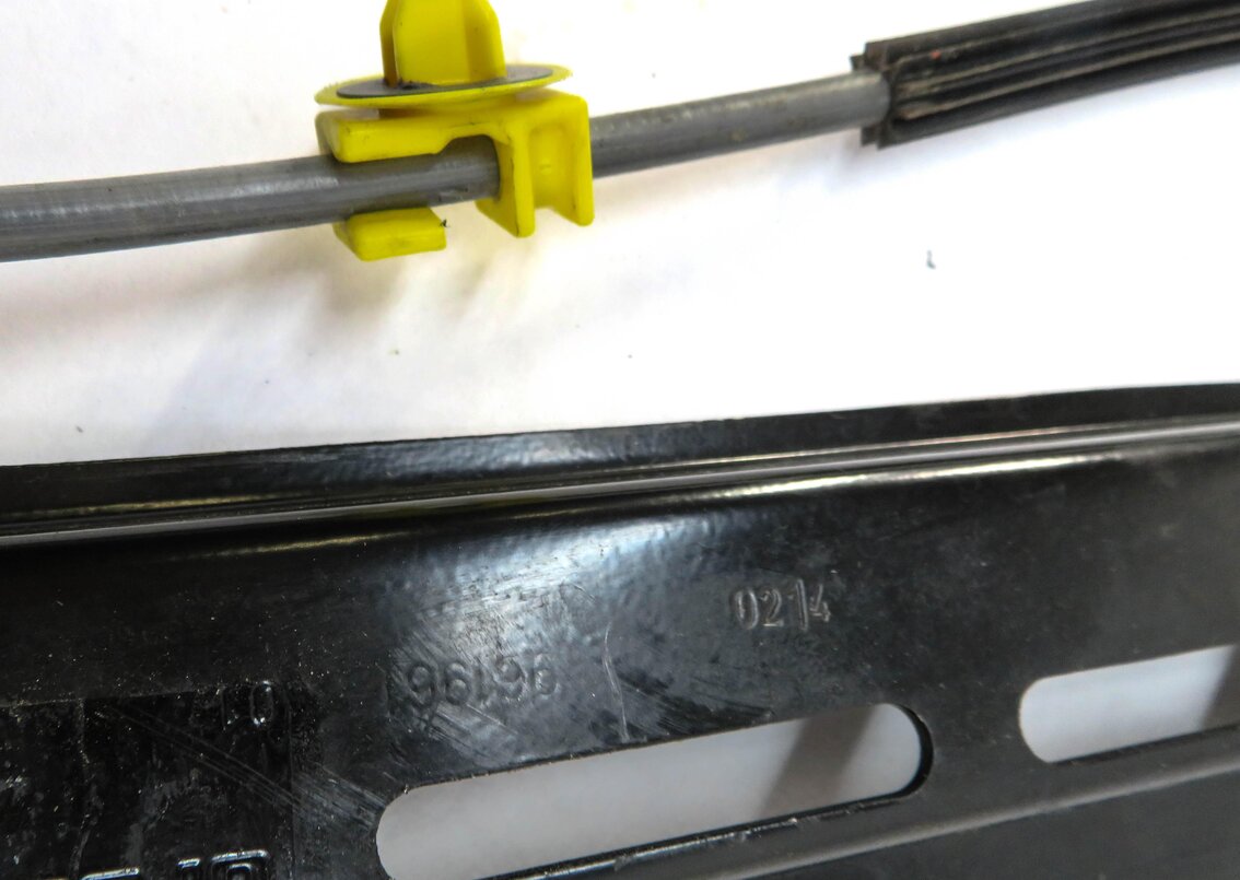 Thumbnail 6: 10-17 E CLASS COUPE CONV. W207 FRONT RIGHT PASSENGER WINDOW REGULATOR w/ MOTOR