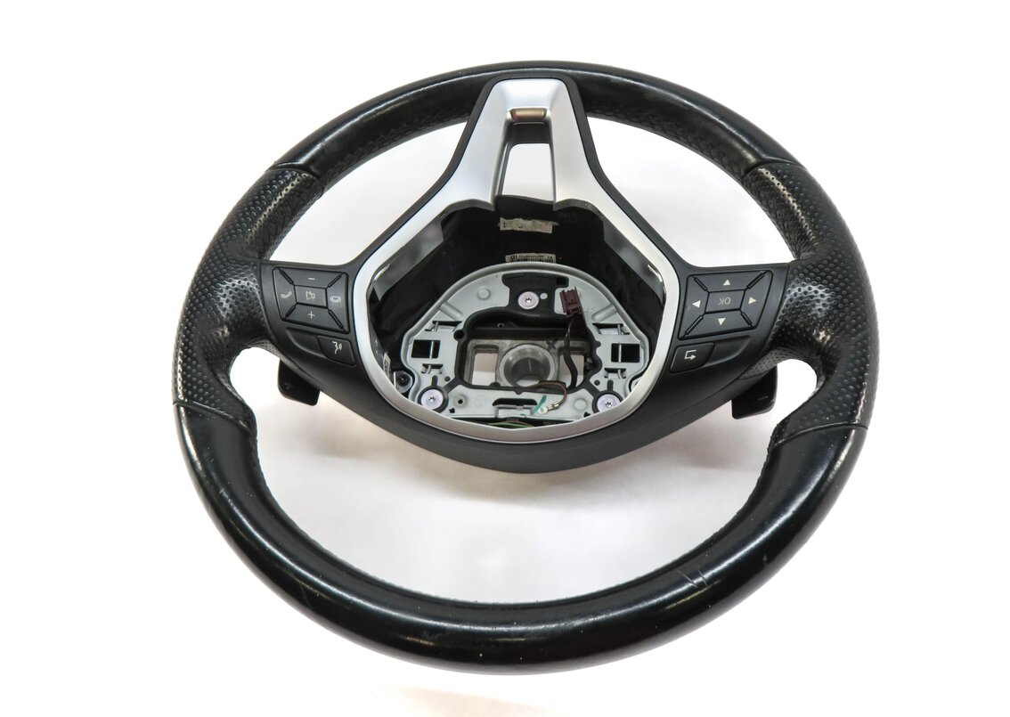 Thumbnail 3: 13-15 E CLS CLASS (C218 W212 W207) 3-SPOKE SPORT STEERING WHEEL w/o LANE ASSIST