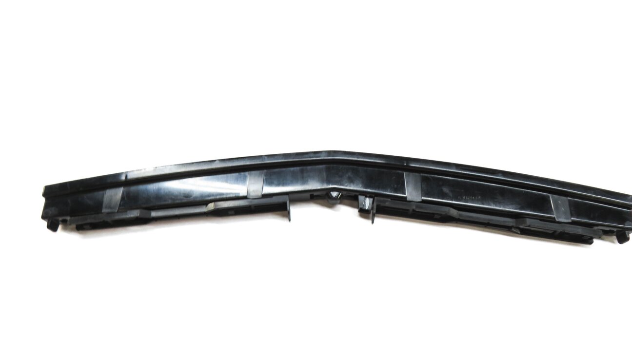 Thumbnail 4: 2014 MERCEDES E350 CONVERTIBLE (A207 W207) REAR 3RD BRAKE LIGHT AVOIDANCE LAMP