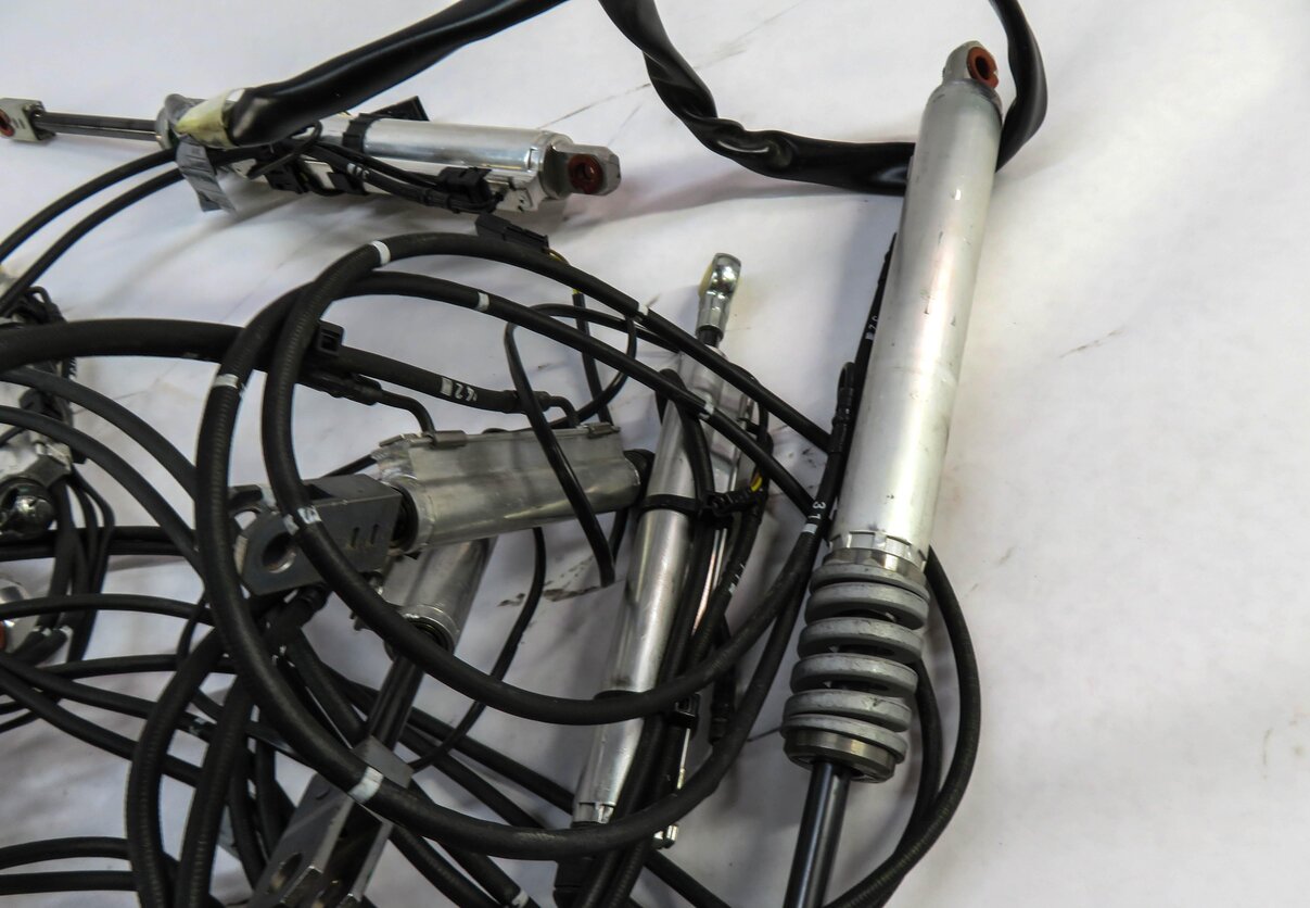 Thumbnail 7: 2007-2013 BMW 328i 335i M3 ///M (E93) CONVERTIBLE TOP HYDRAULIC PUMP MOTOR