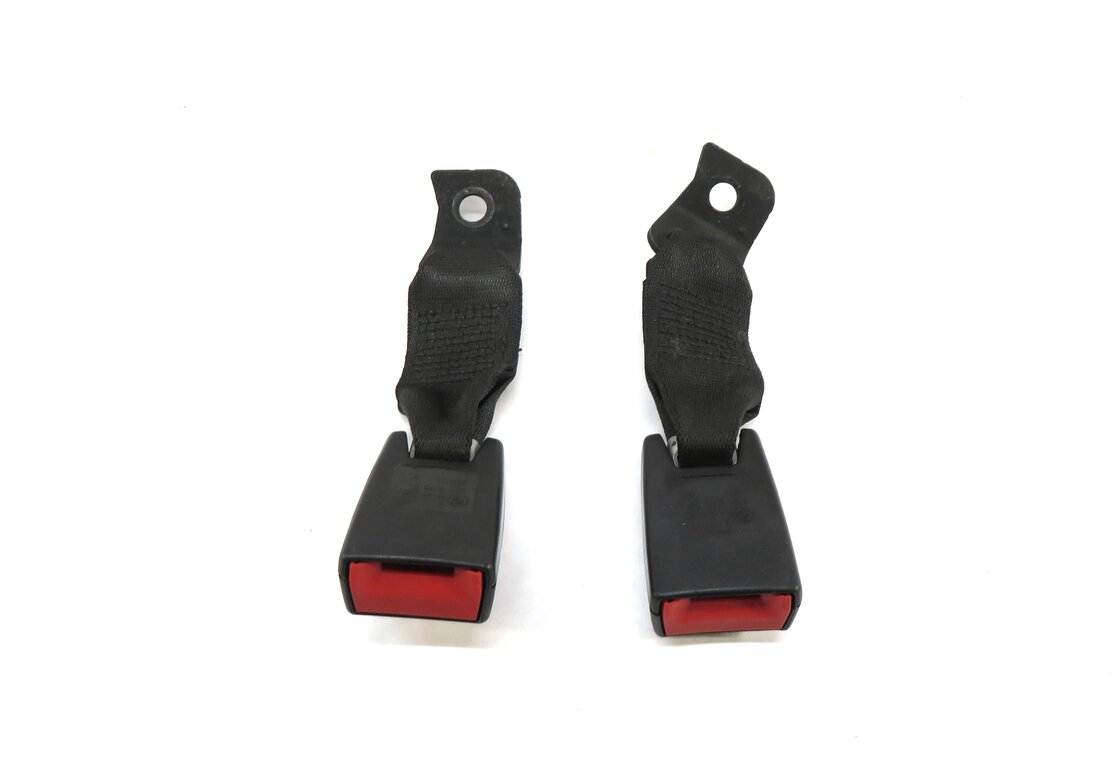 Thumbnail 3: 2011 BMW 335i (E93) CONVERTIBLE - REAR SEAT SEATBELT BUCKLE RECEIVER SET