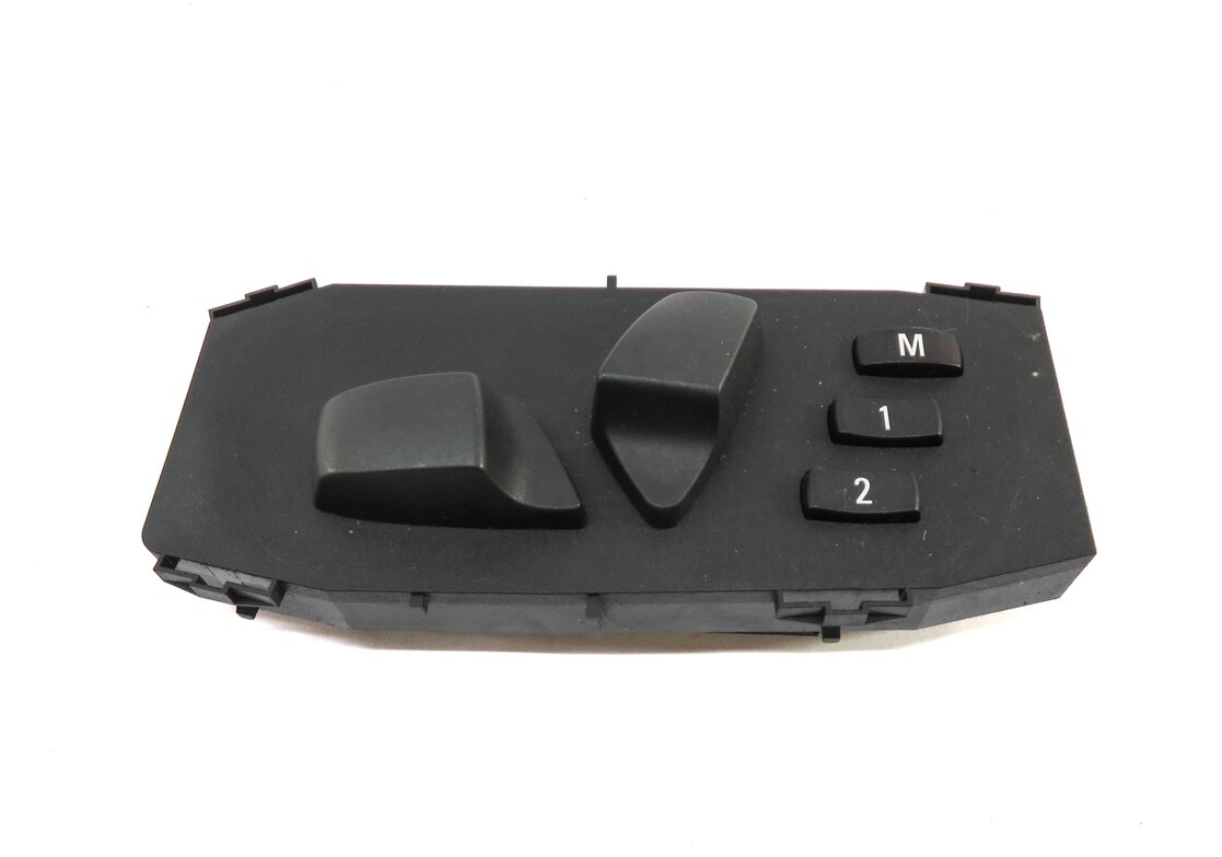 Thumbnail 2: 2011 BMW 335i (E90) LEFT DRIVER MEMORY SEAT ADJUSTMENT ADJUST SWITCH BUTTON