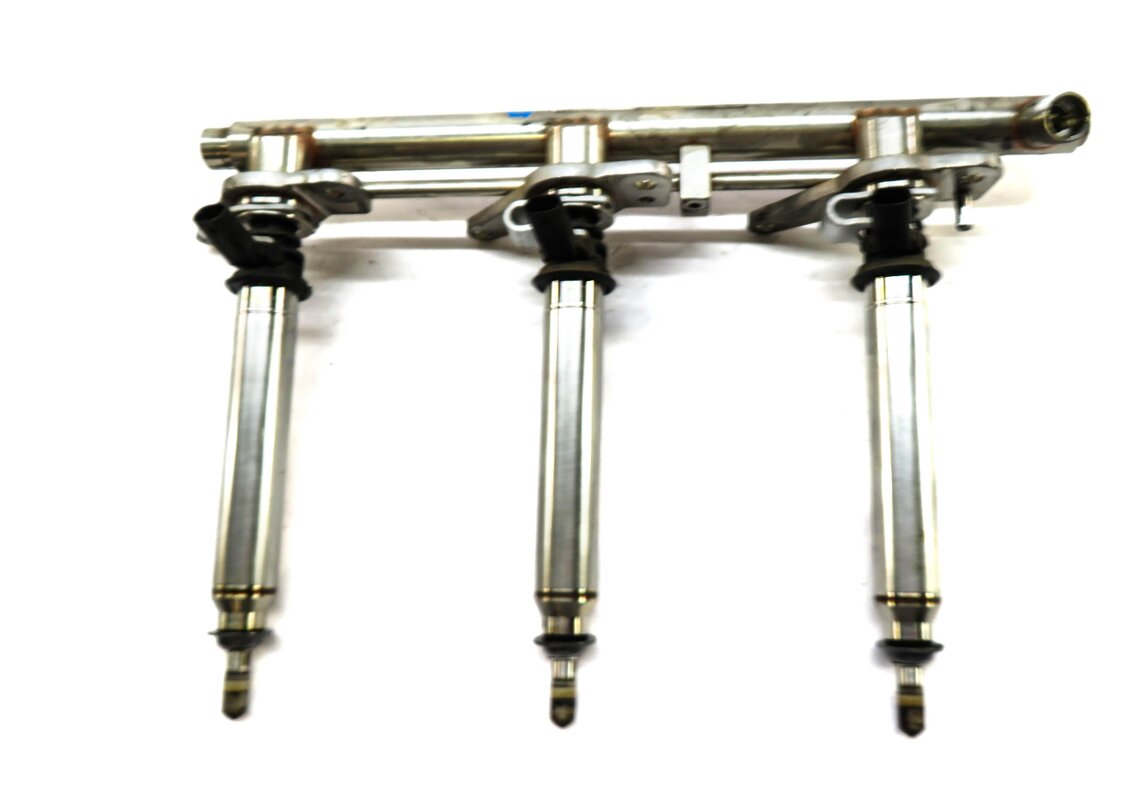Thumbnail 5: 2014 MERCEDES E350 (W212) 3.5L M276 ENGINE FUEL INJECTOR SET w/ RAILS