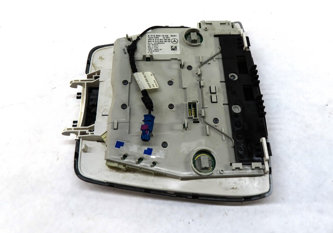 Thumbnail 4: 2014 MERCEDES E350 (W212) FRONT DOMELIGHT MAP READING COURTESY LIGHT LAMP BLACK