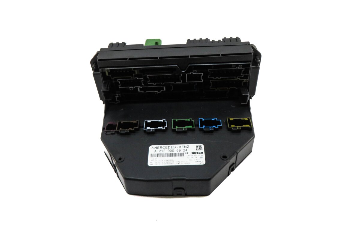 14-15 MERCEDES E SL CLS (C218 R231 W212) FRONT SIGNAL ACQUISITION CONTROL MODULE