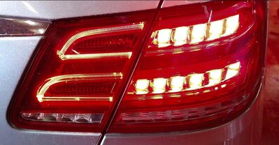 Thumbnail 4: 14-16 MERCEDES E-CLASS SEDAN W212 REAR RIGHT INNER LED TAILLIGHT TAIL LIGHT LAMP