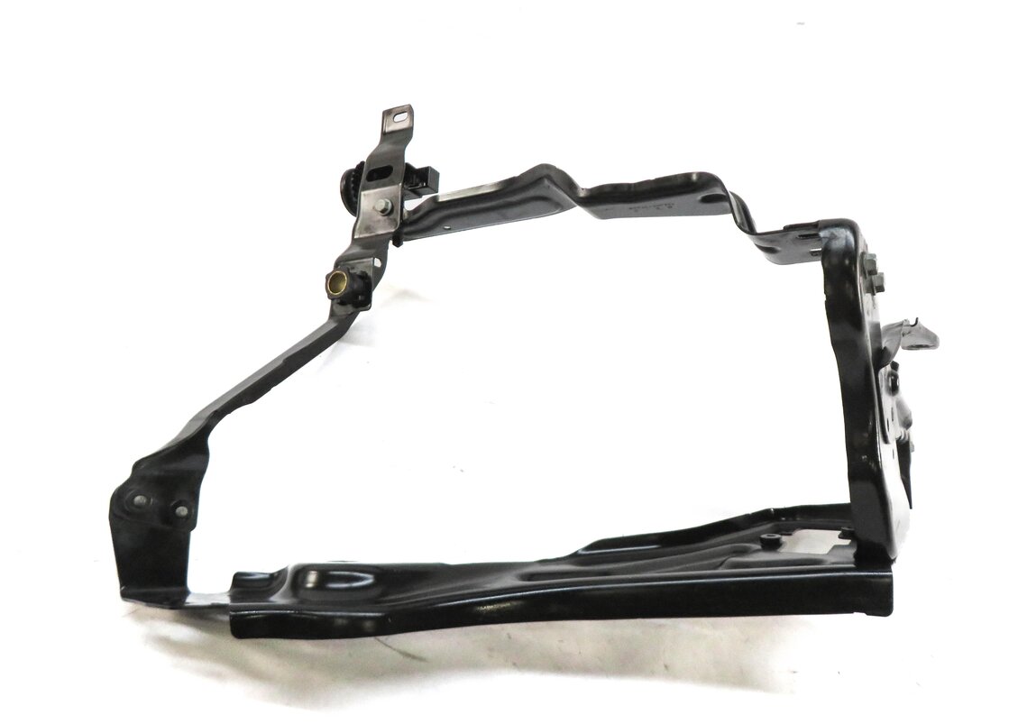 Thumbnail 4: 2012 MERCEDES C250 (W204) RIGHT FRONT PASSENGER HEADLIGHT MOUNT BRACKET
