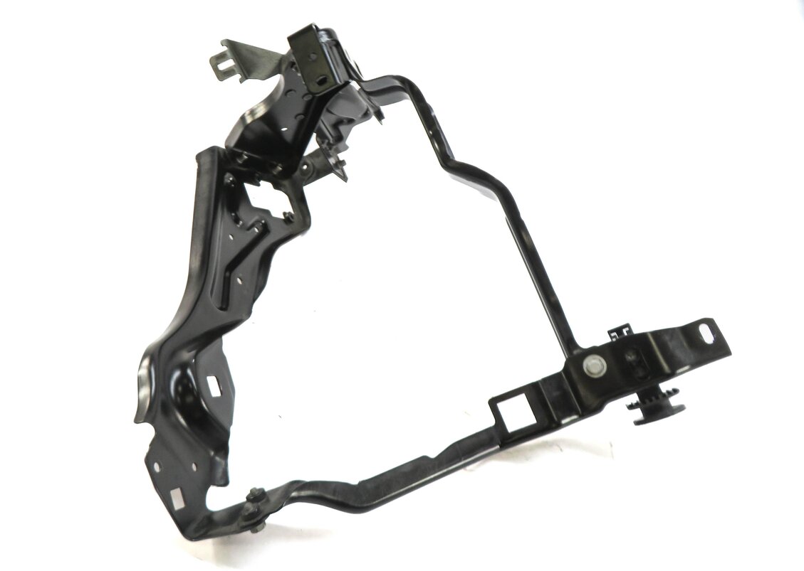 Thumbnail 2: 2012 MERCEDES C250 (W204) LEFT FRONT DRIVER HEADLIGHT MOUNT BRACKET