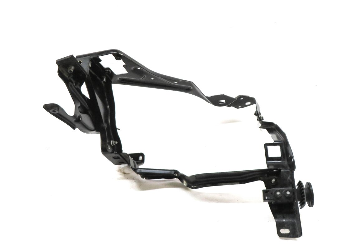 Thumbnail 4: 2012 MERCEDES C250 (W204) LEFT FRONT DRIVER HEADLIGHT MOUNT BRACKET