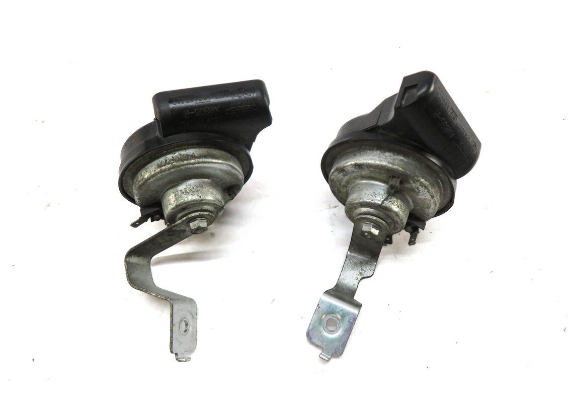 Thumbnail 3: 08-18 MERCEDES C E GLK CLS (W204 W207 W212 X204 C218) HIGH & LOW TONE HORN SET