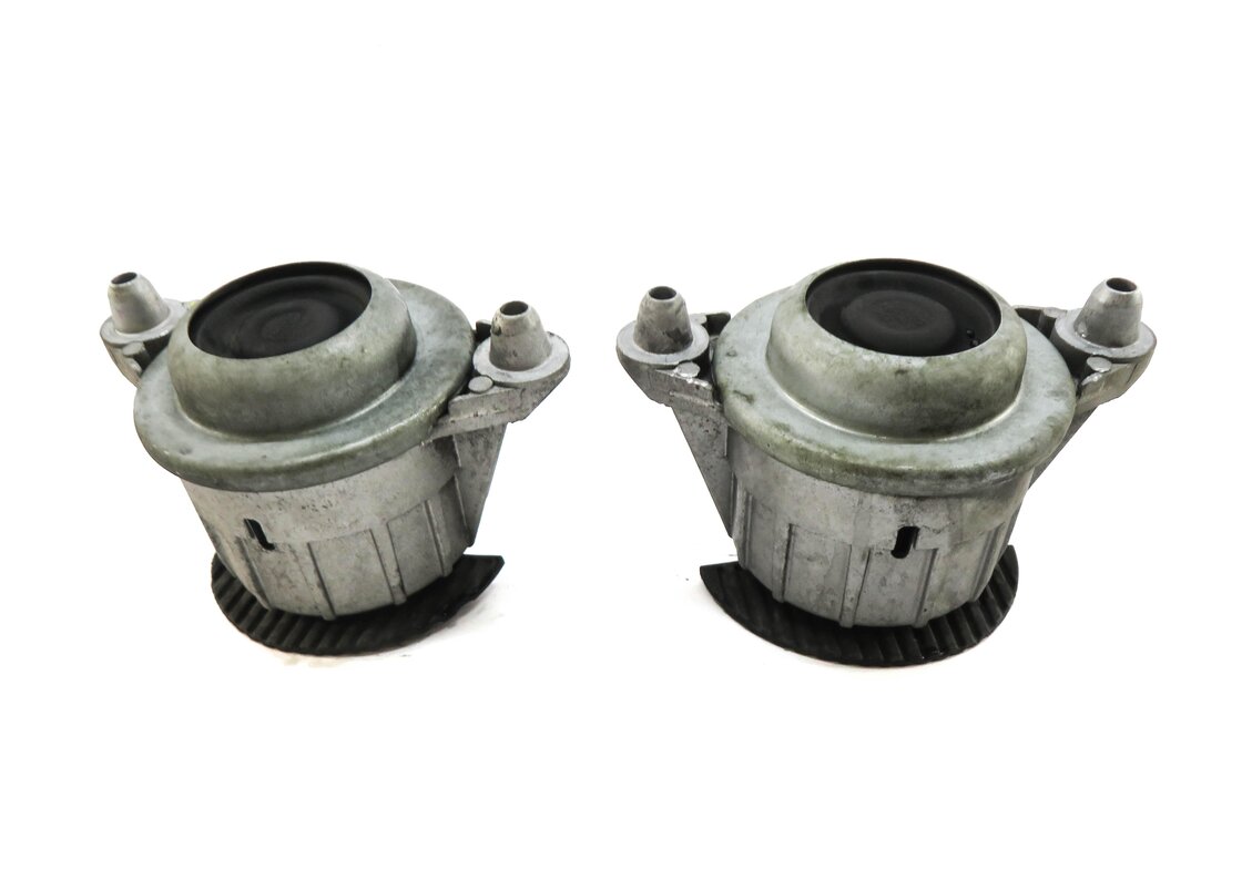 Thumbnail 2: 2012 MERCEDES C250 (W204) 1.8L M271 TURBO ENGINE LEFT & RIGHT MOTOR MOUNT SET