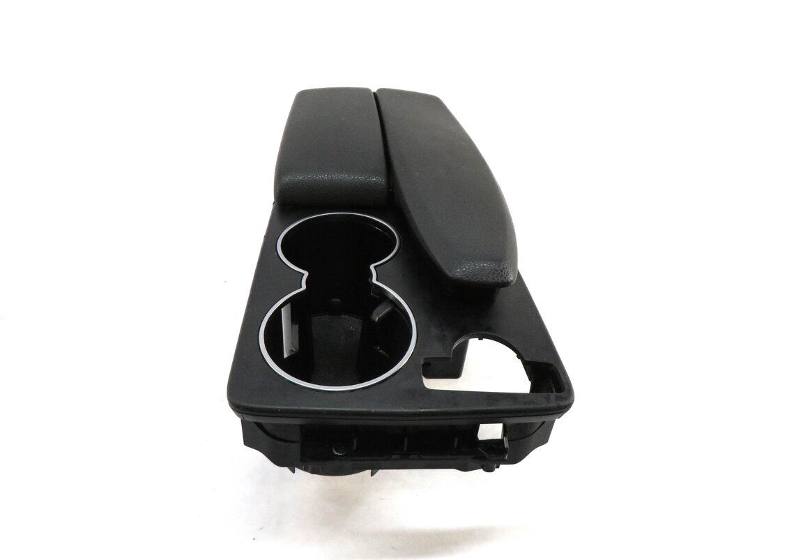 Thumbnail 3: 08-14 MERCEDES C-CLASS (W204) FRONT CENTER CONSOLE ARMREST COMPARTMENT (BLACK)