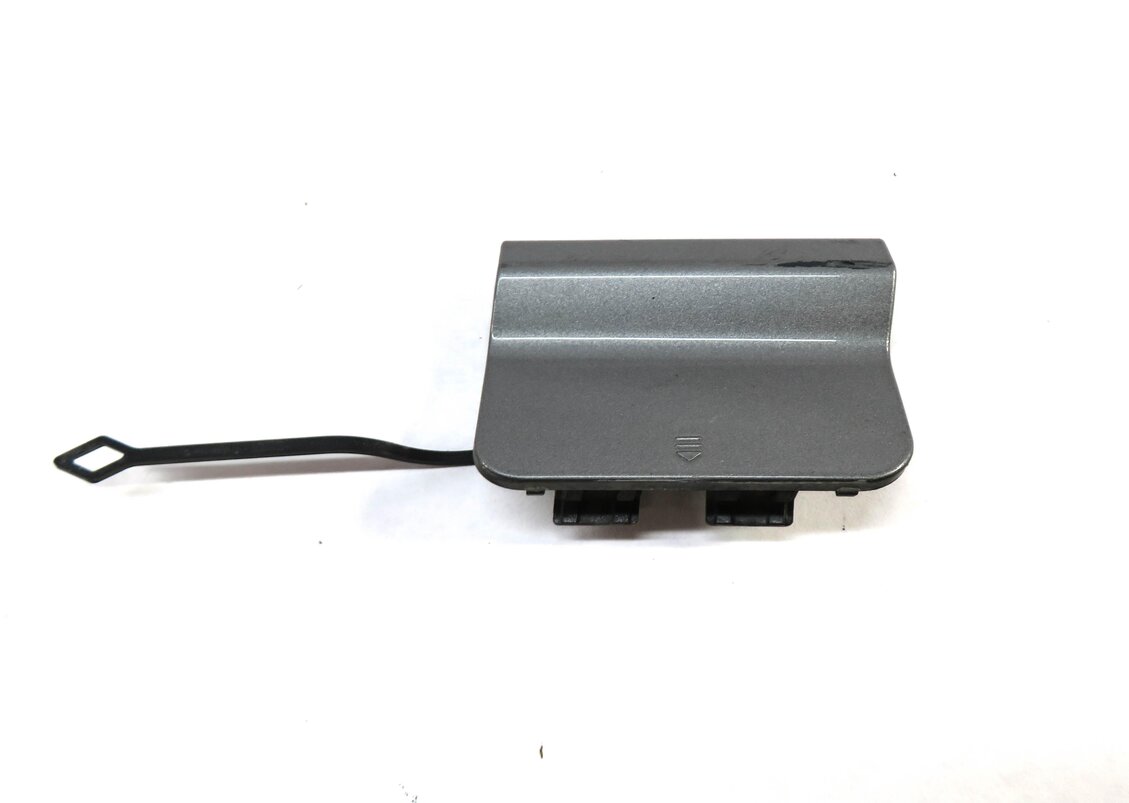 Thumbnail 2: 2012 MERCEDES C250 (W204) REAR TOWING EYE TOW HOOK COVER TRIM (PALLADIUM SILVER)