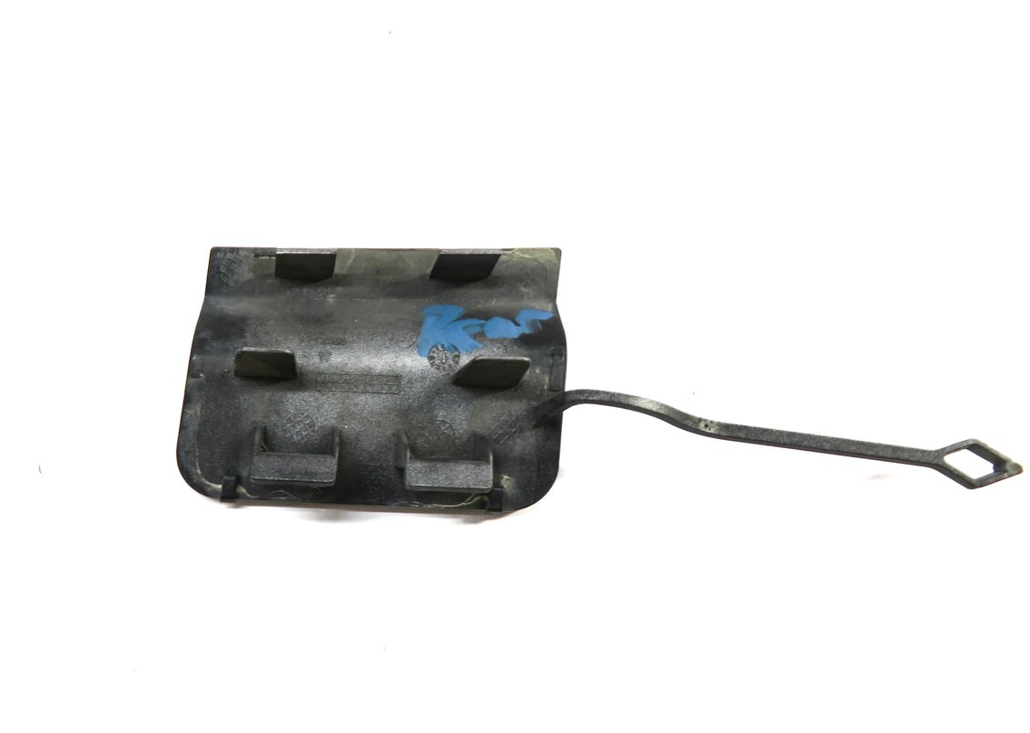 Thumbnail 4: 2012 MERCEDES C250 (W204) REAR TOWING EYE TOW HOOK COVER TRIM (PALLADIUM SILVER)