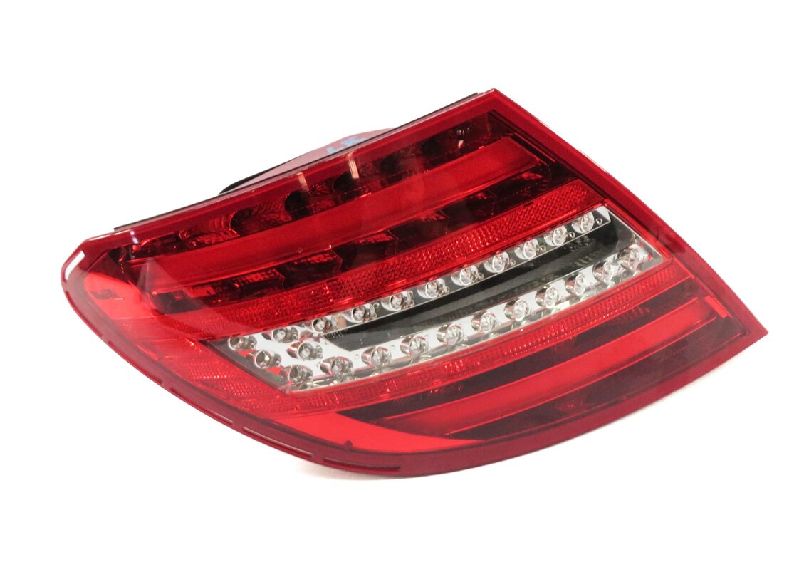 Thumbnail 3: 2012-2015 MERCEDES C-CLASS (W204) LEFT DRIVER REAR TAILLIGHT BRAKE LIGHT LAMP