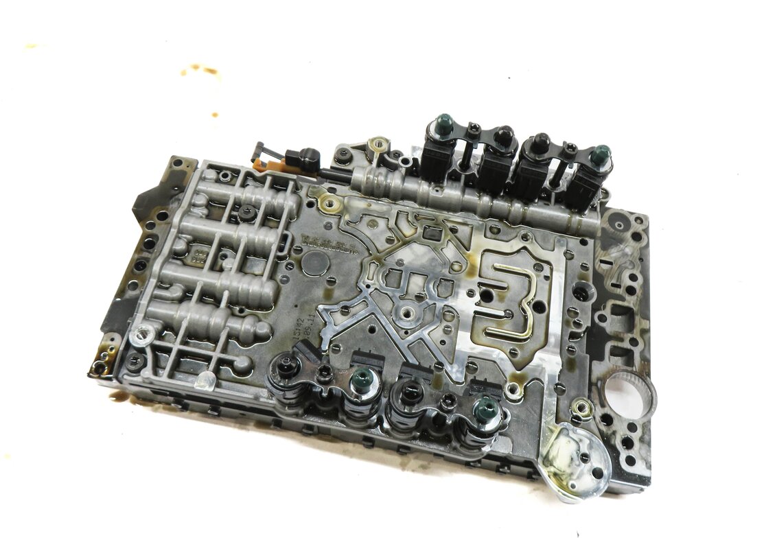 12-15 MERCEDES C250 C350 SLK250 SLK350 (R172 W204) TRANSMISSION VALVE BODY BLOCK