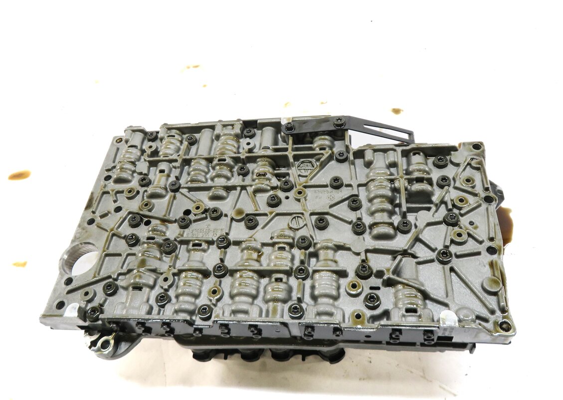 Thumbnail 5: 12-15 MERCEDES C250 C350 SLK250 SLK350 (R172 W204) TRANSMISSION VALVE BODY BLOCK