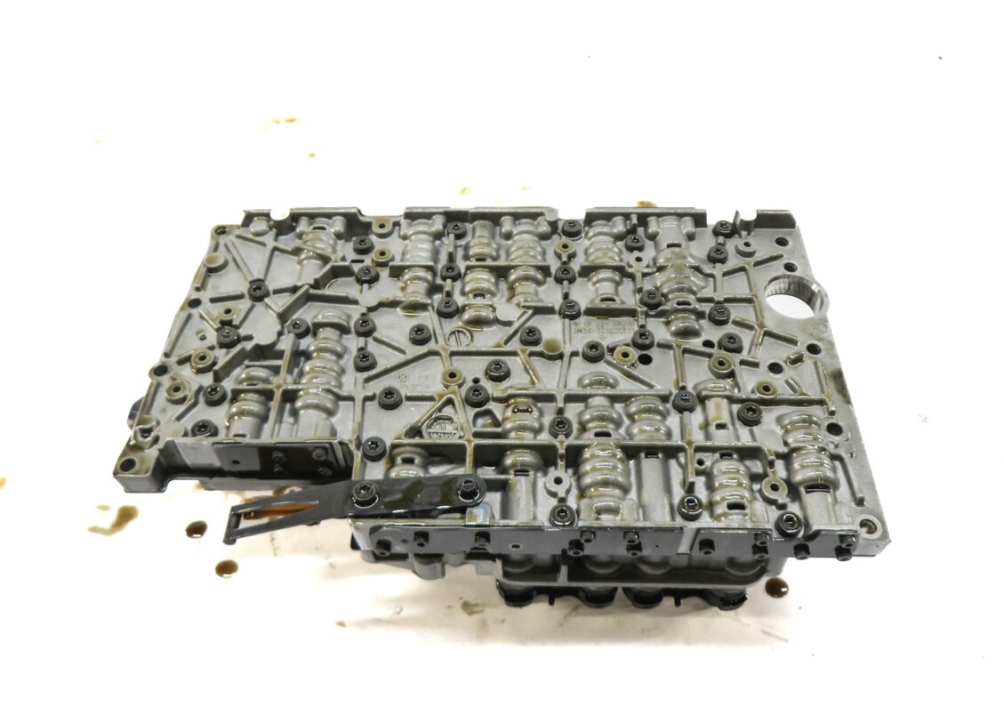Thumbnail 6: 12-15 MERCEDES C250 C350 SLK250 SLK350 (R172 W204) TRANSMISSION VALVE BODY BLOCK
